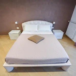 Guest house Karol Airport, Bari
